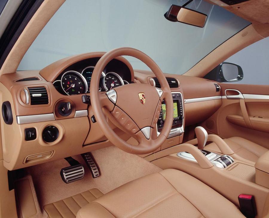  Porsche Cayenne 2002 года  (фото 8 из 14)